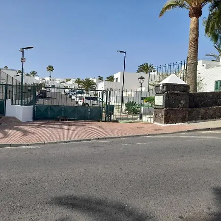 Fabulous 1-bed In Appartamento Puerto del Carmen (Lanzarote)
