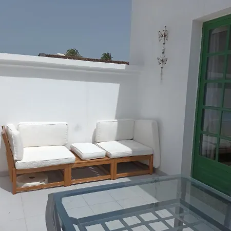 Fabulous 1-bed In Appartamento Puerto del Carmen (Lanzarote)